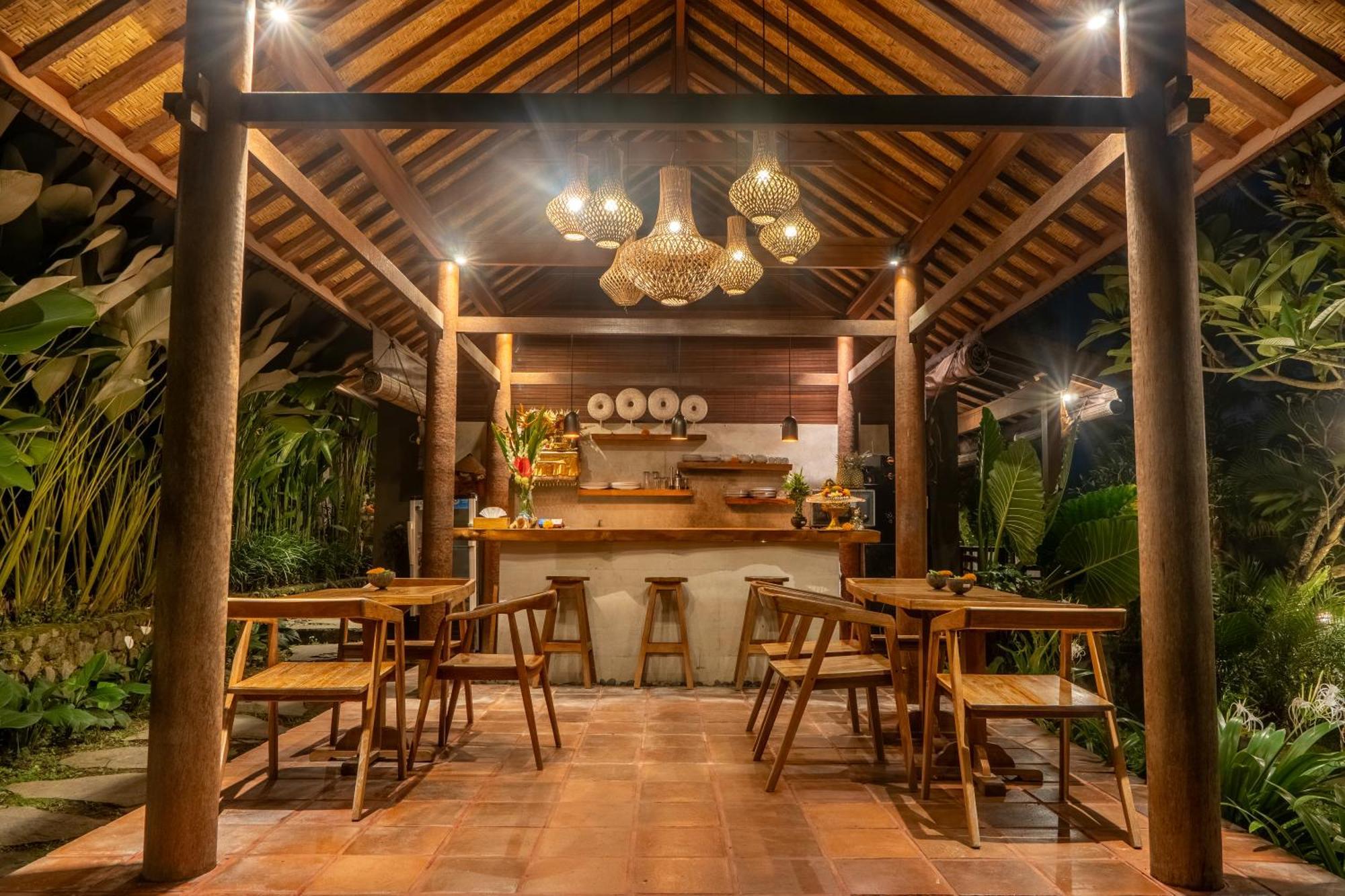 Mahadana Ubud Extérieur photo